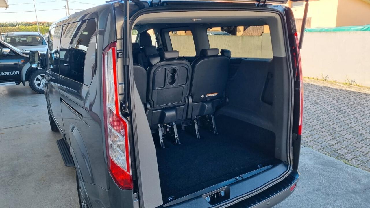 Ford Tourneo Custom 9 posti TITANIUM