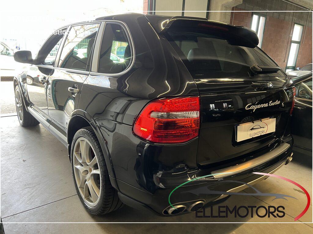 Porsche Cayenne 4.8 Turbo Tiptronic