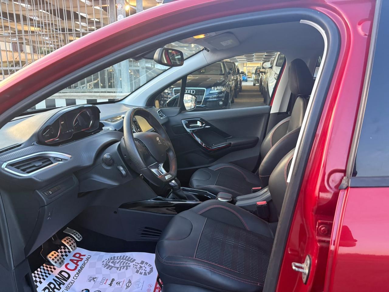 Peugeot 2008 BlueHDi GT Line Unipro 2016