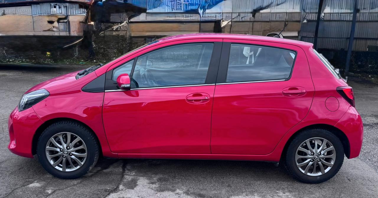 Toyota Yaris 1.0 5 porte Lounge