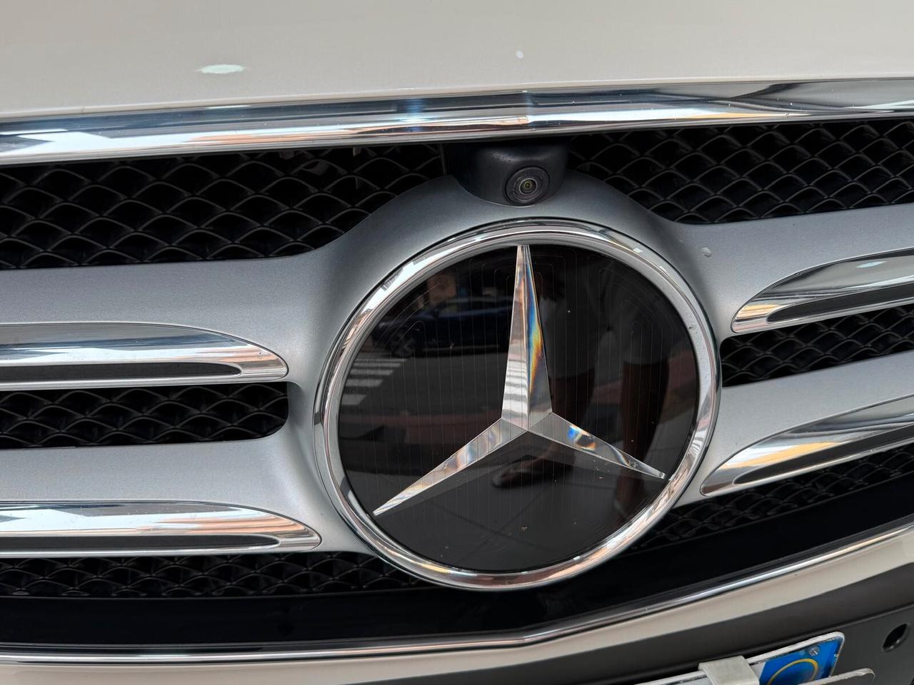 MERCEDES- BENZ KLASSE E 220 D 195 CV 4MATIC AMG PREMIUM OFFERTA