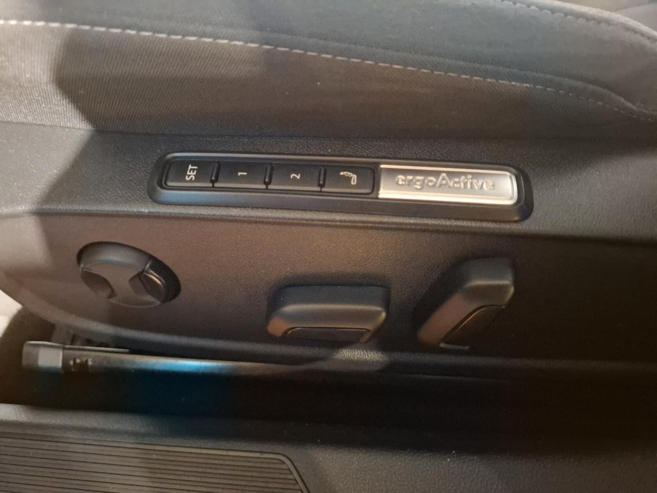 Volkswagen Golf Variant 1.5 TSI 130 CV EVO Executive BlueMotion full optional