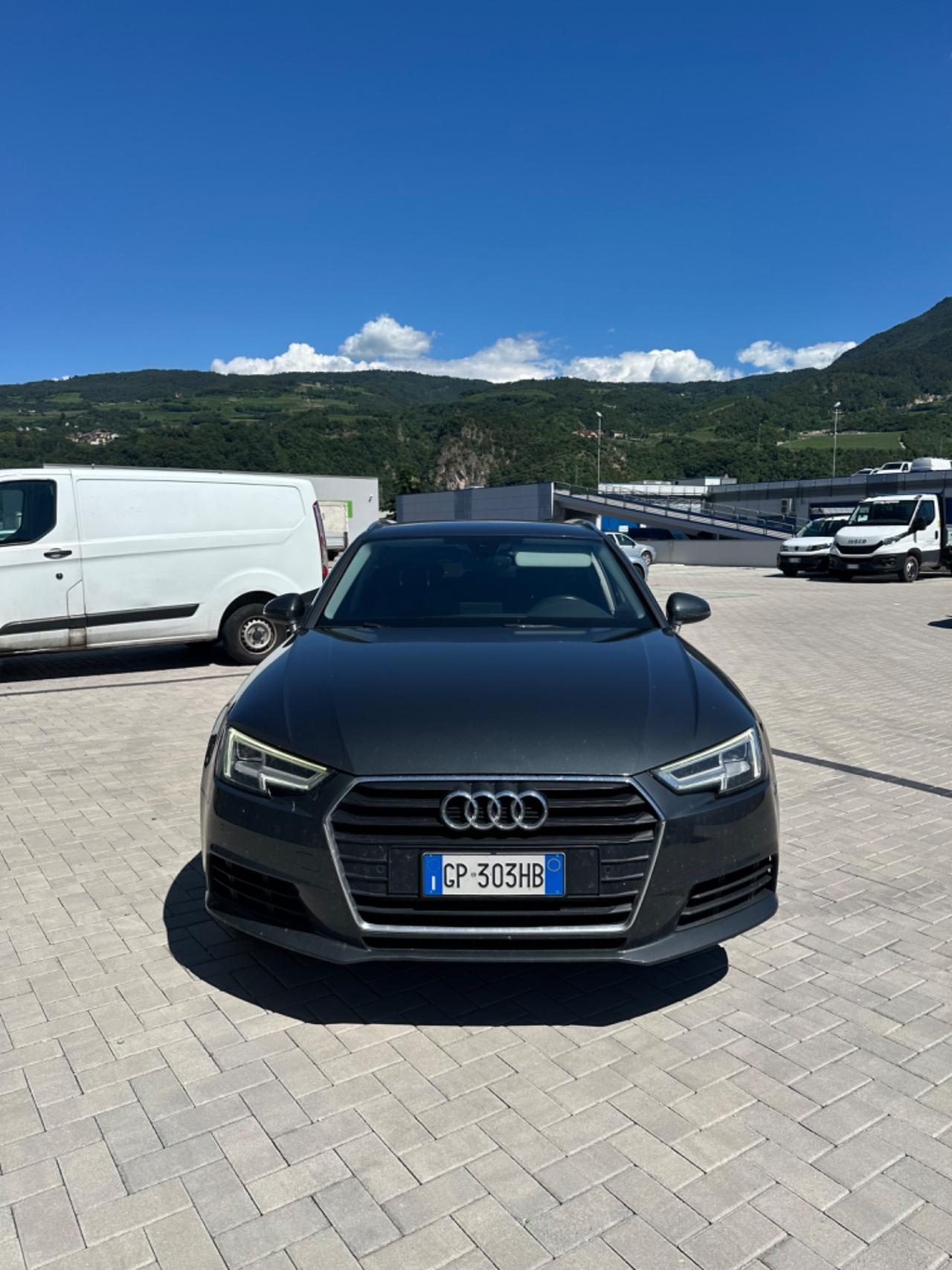 Audi A4 2.0 TFSI ultra S tronic Business