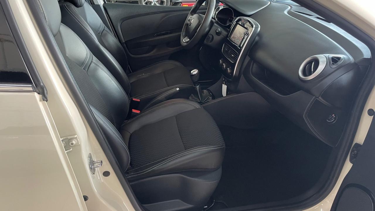 Renault Clio TCe 12V 90 CV Start&Stop 5 porte Energy Duel