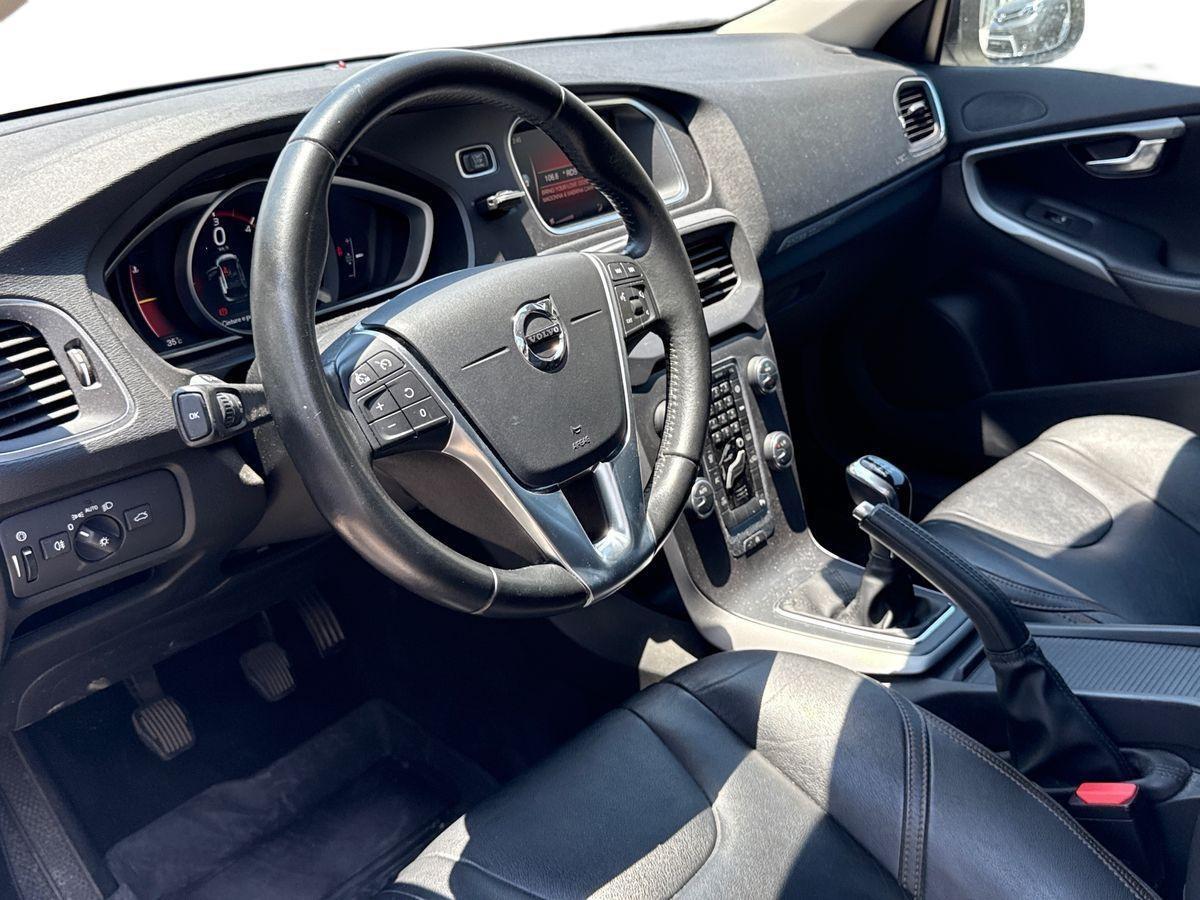 VOLVO V40 II 2012 Cross Country - V40 Cross Country 2.0 d2 Style Plus my19