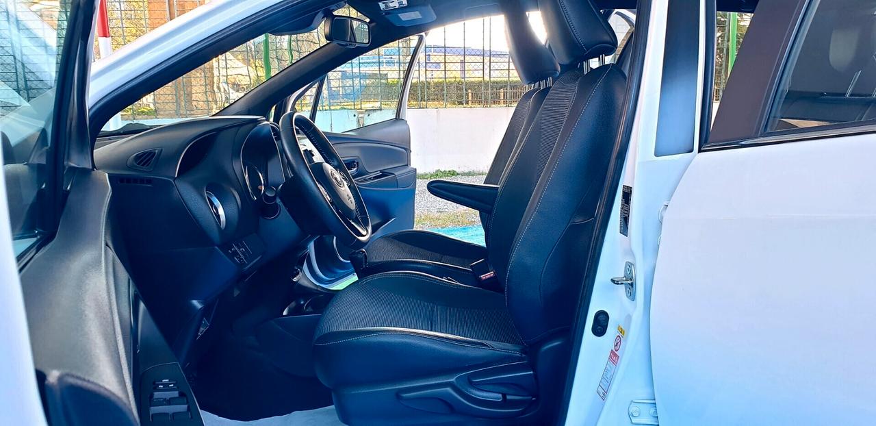 TOYOTA YARIS 1.5 BENZINA/HYBRID FULL OPTIONAL
