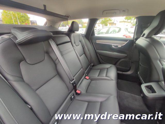VOLVO V90 Cross Country B4 (d) AWD Geartronic Business Pro