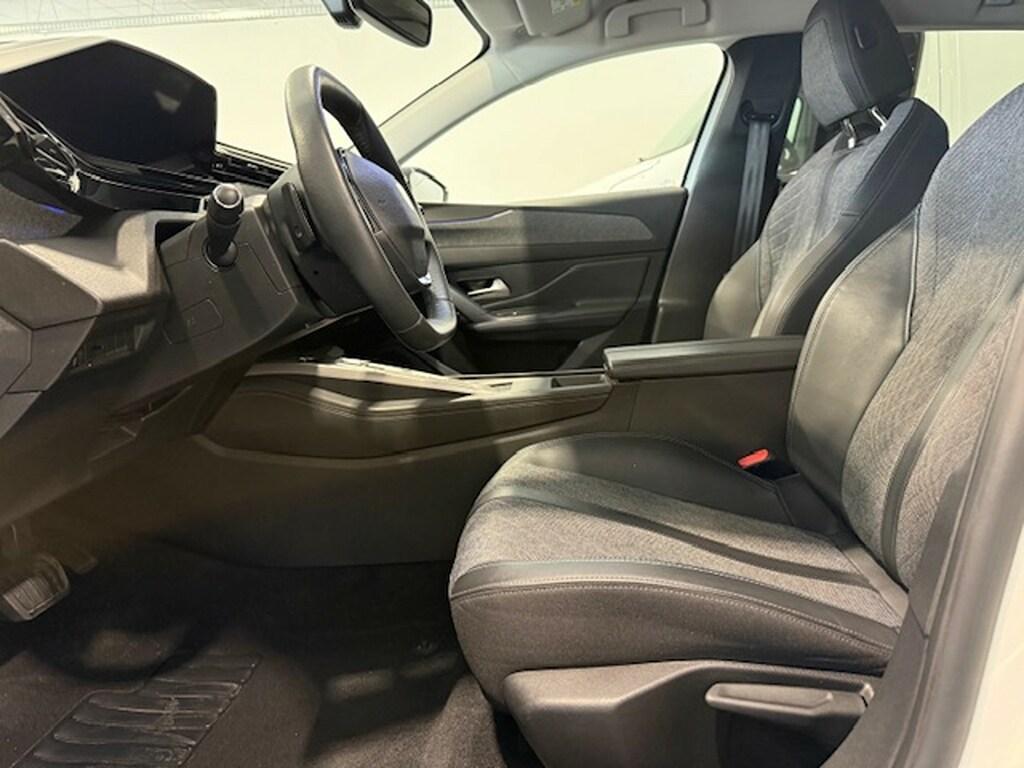 Peugeot 408 1.2 PureTech Allure Pack EAT8