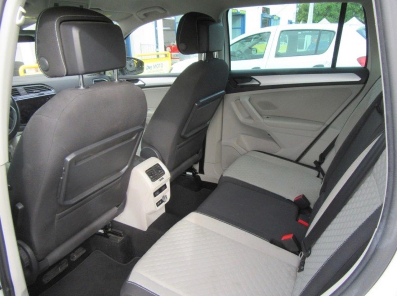 Volkswagen Tiguan 2.0 TDI SCR DSG Business BlueMotion Technology