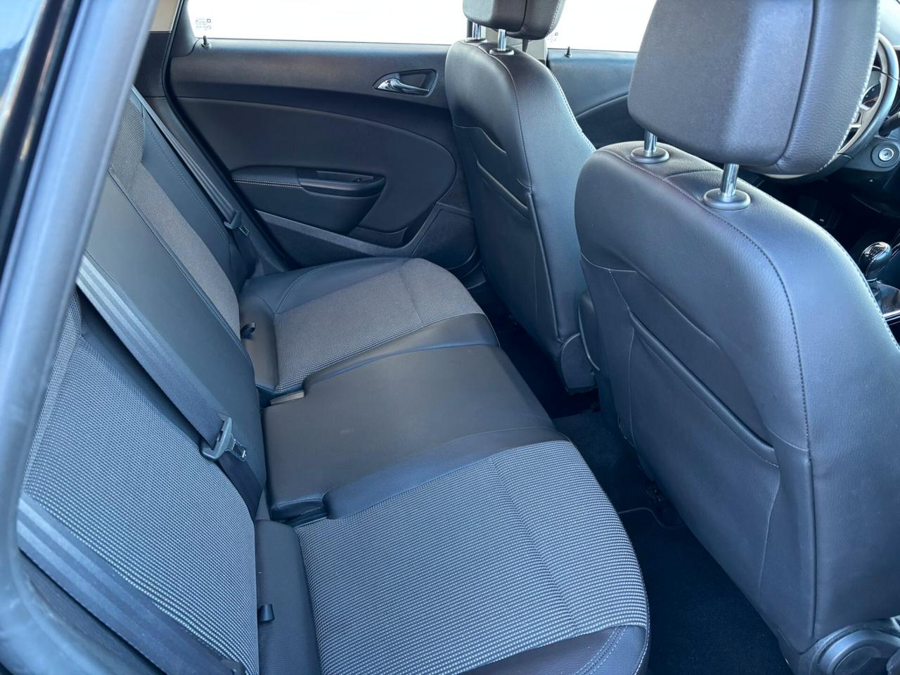 Opel Astra 1.4 Turbo 140CV Sports Tourer GPL Tech Cosmo