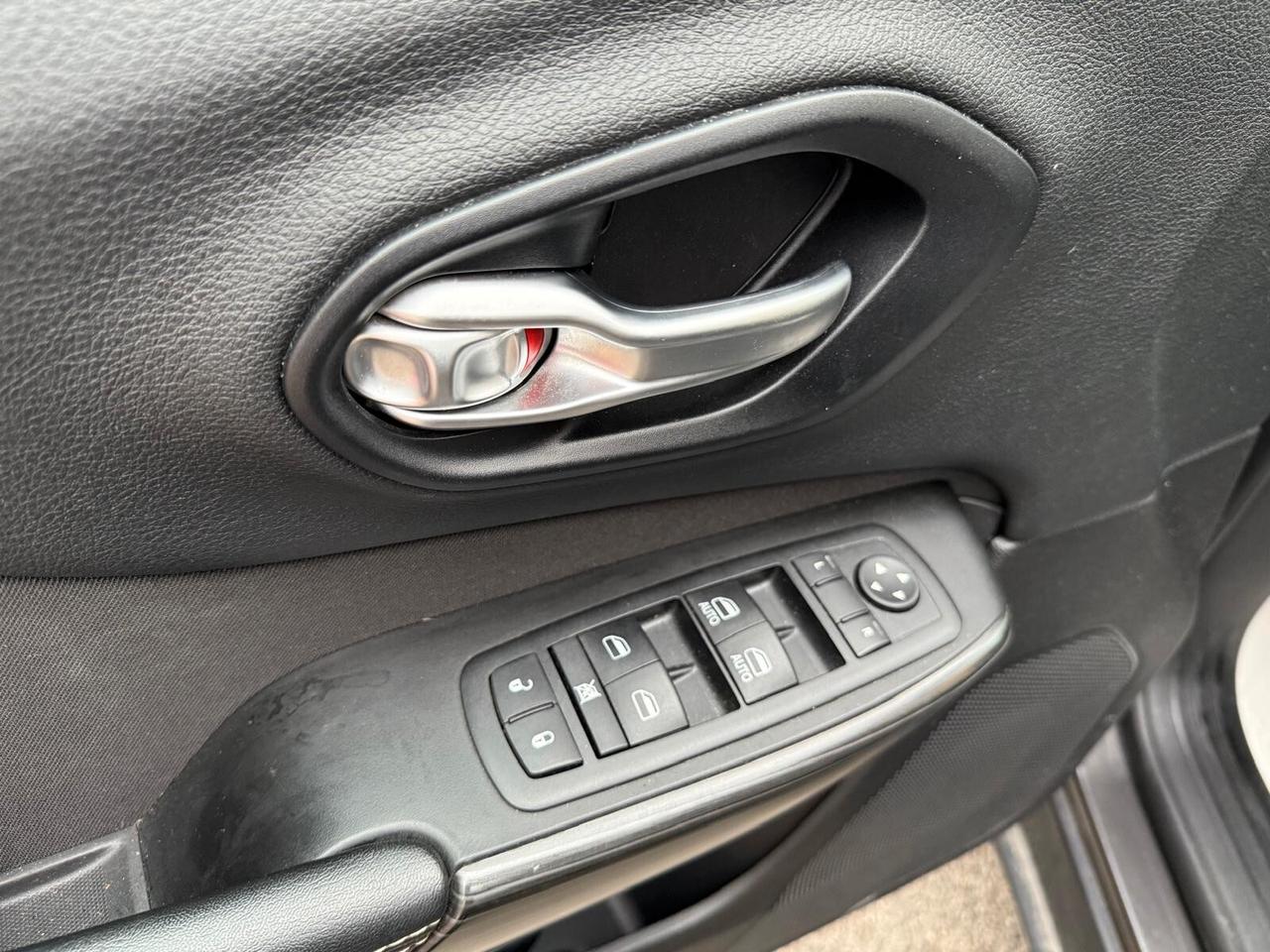 Jeep Cherokee 2.0 Mjt II FWD Longitude