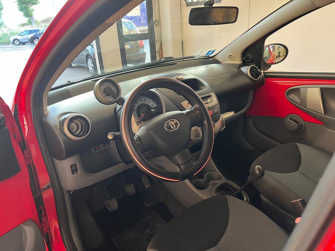 Toyota Aygo 1.0 12V VVT-i 5 porte Now