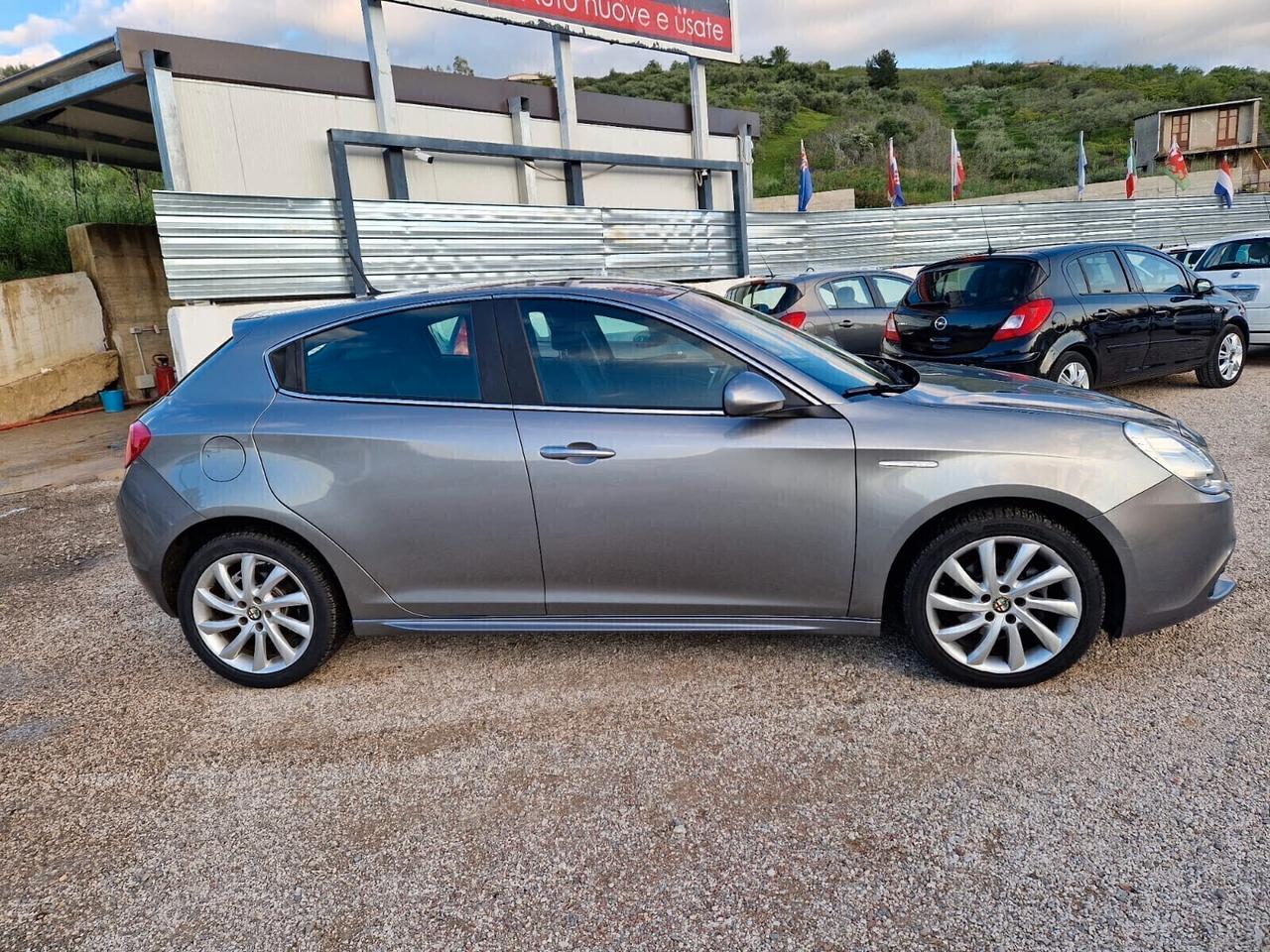 Alfa Romeo Giulietta 1.6 JTDm-2 105 CV Distinctive