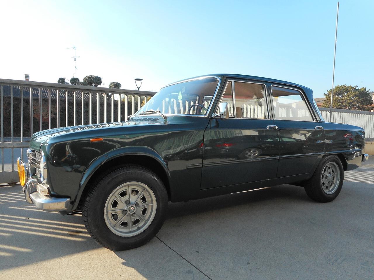 Alfa Romeo Giulia 1300