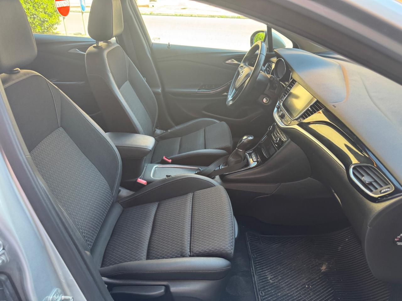 Opel Astra 1.6 CDTi 110CV Innovation