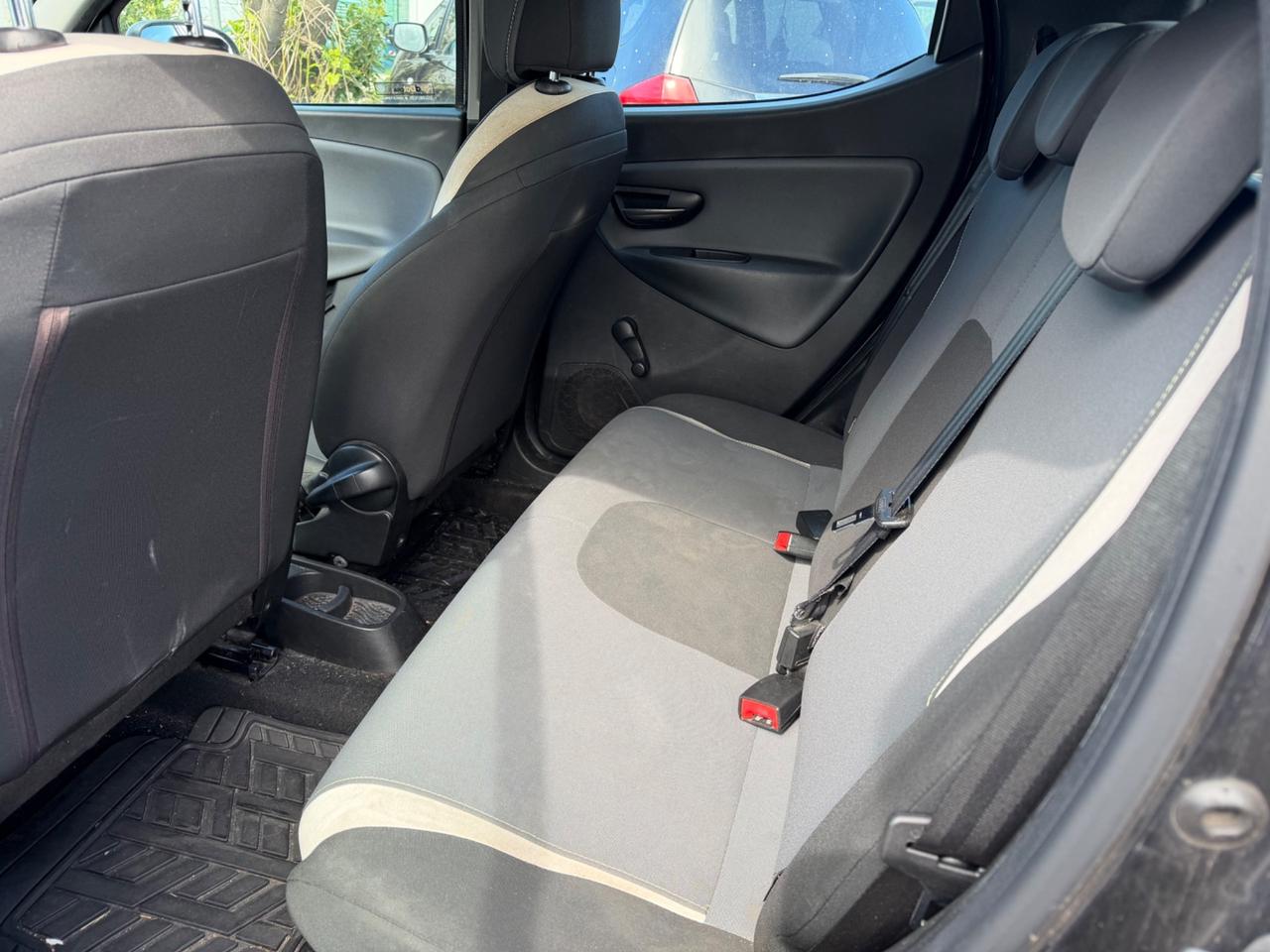 Lancia Ypsilon 1.2 69 CV 5 porte Elle