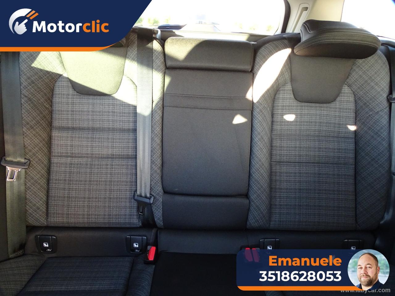 VOLVO V60 Cross Country B4