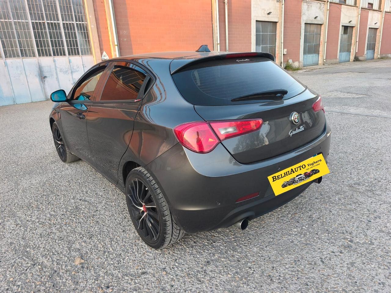 Alfa Romeo Giulietta 2011---2.0 Diesel