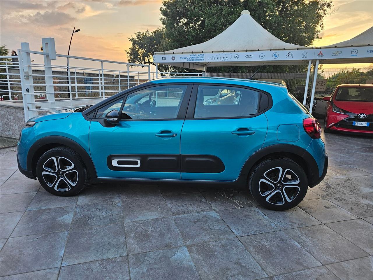 Citroen C3 BlueHDi 100CV Shine Pack
