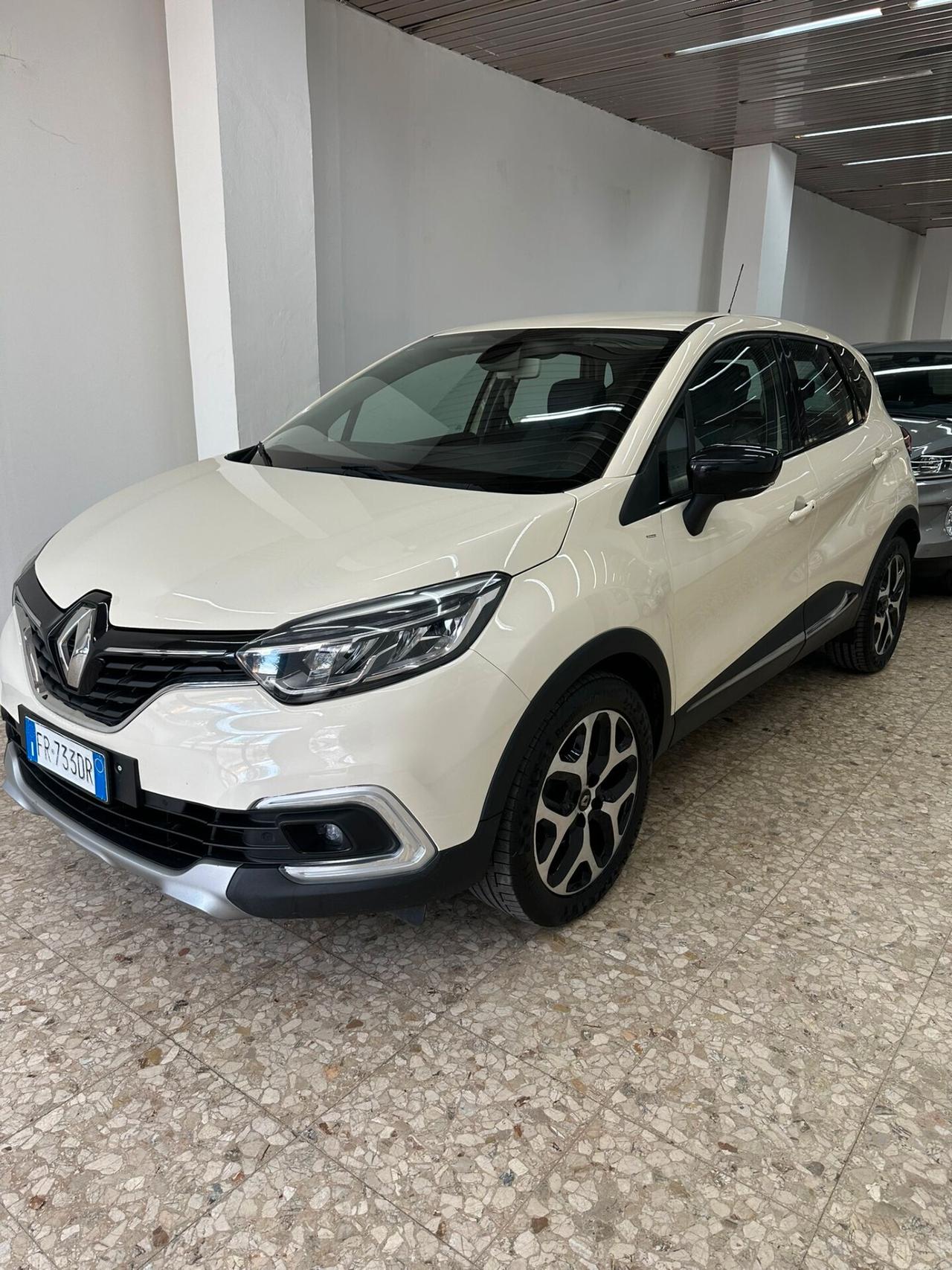 Renault Captur dCi 8V 110 CV Start&Stop Energy Initiale Paris