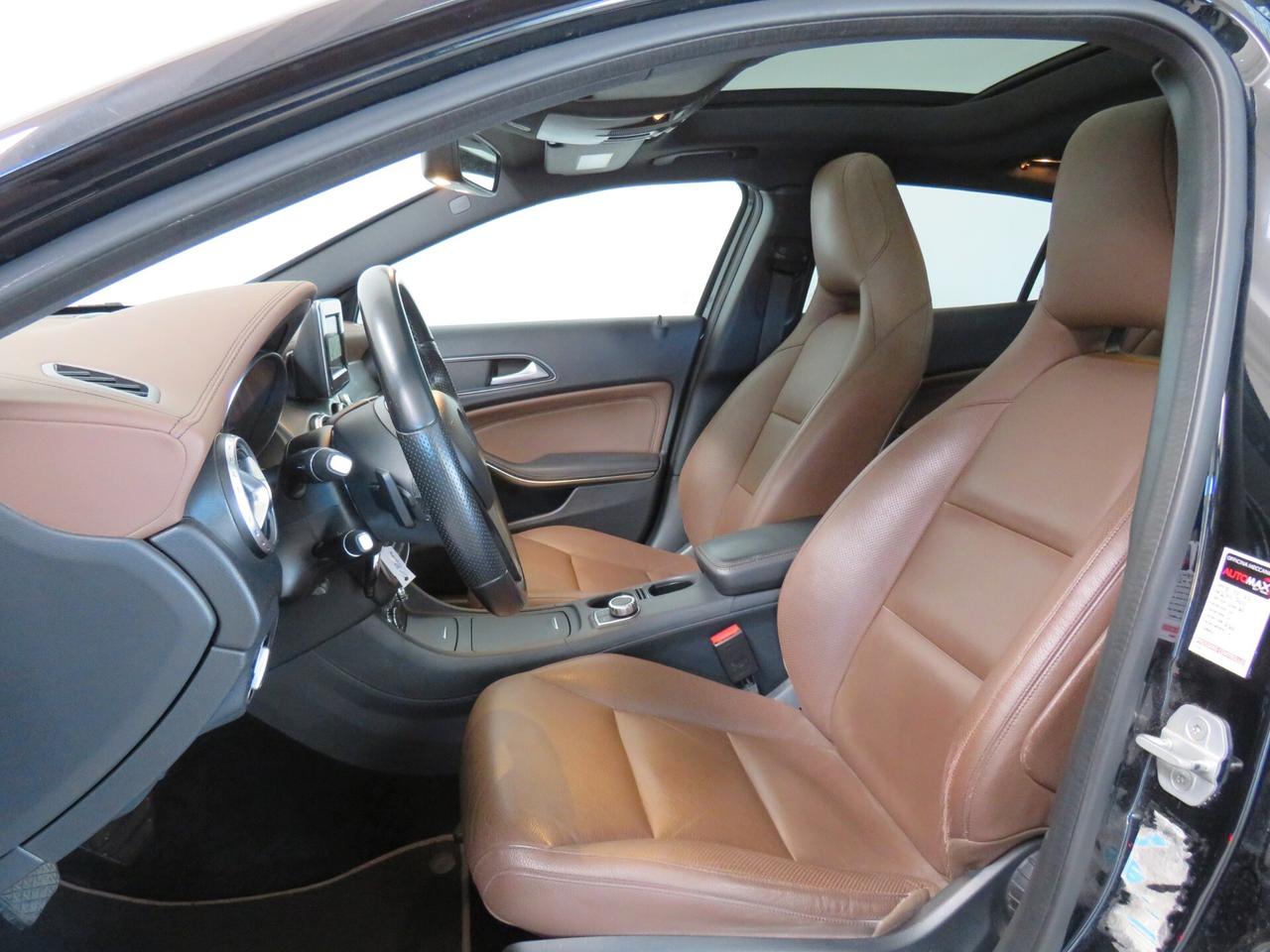 Mercedes-benz GLA 220 4matic premium