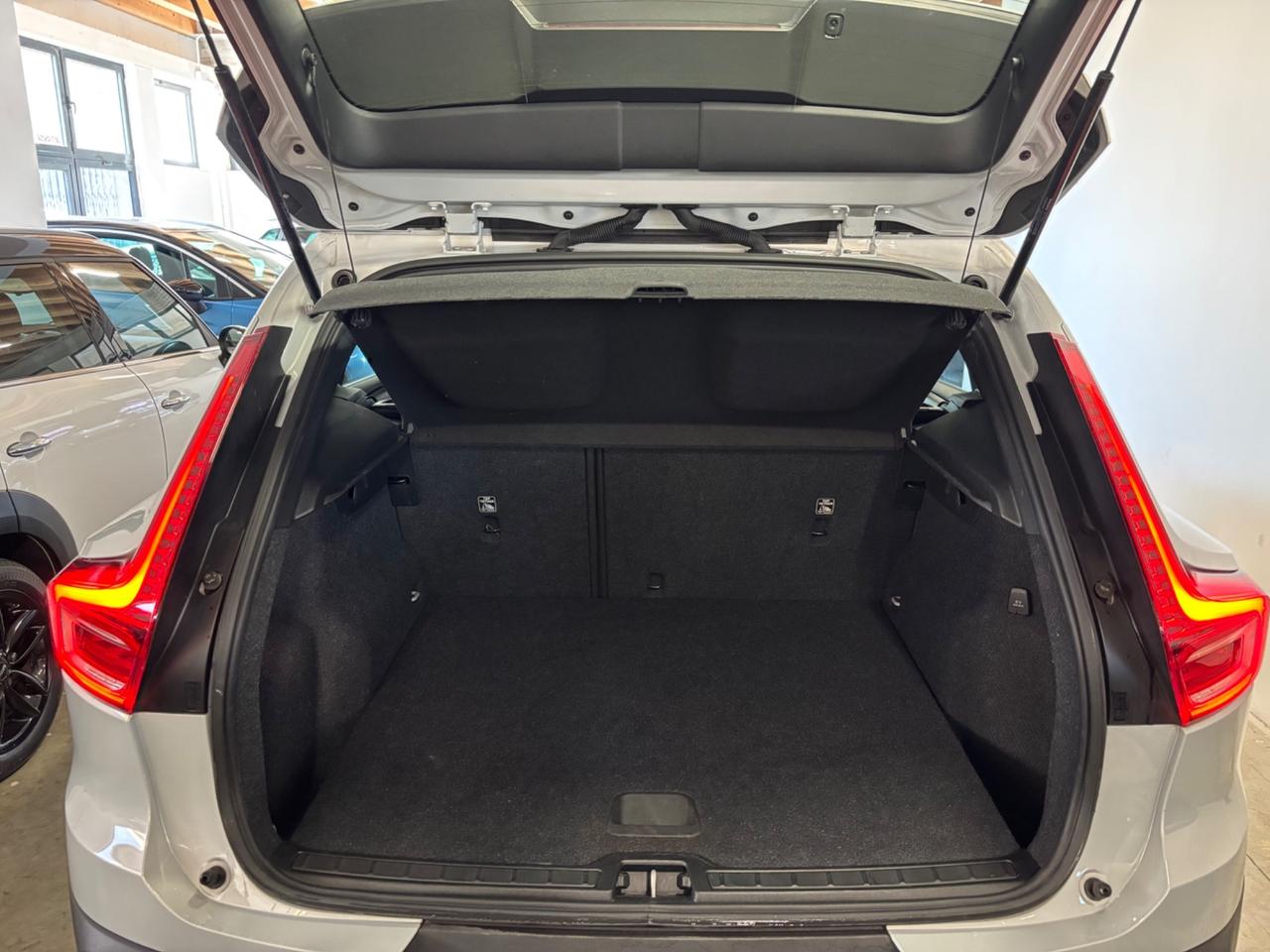 Volvo XC40 1.5 BENZ T2 GREY|PARI AL NUOVO|