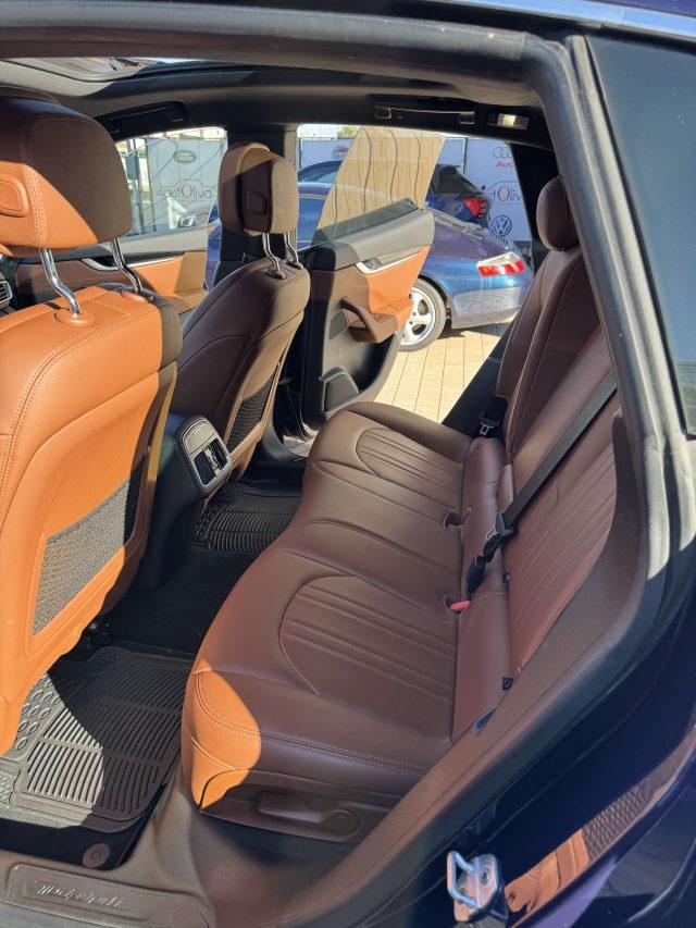 MASERATI Levante 250 cv Tetto Uniproprietario