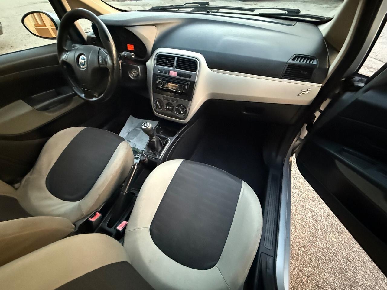 Fiat Grande Punto 1.3 MJT 75 CV 5 porte Active