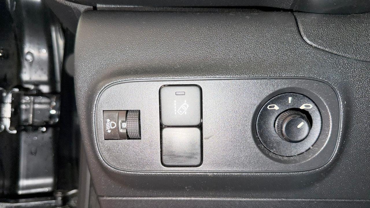 Citroen C3 PureTech 82 Shine BI/COLORE