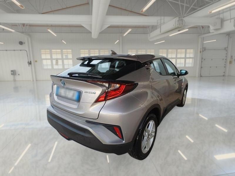 TOYOTA C-HR 1.8H 98CV E-CVT Business