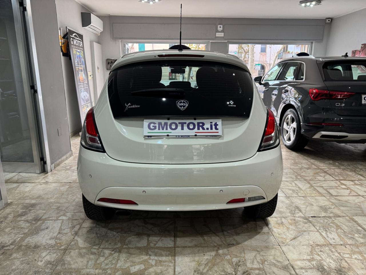 Lancia Ypsilon 1.3 MJT 95 CV 5 porte S&S Gold