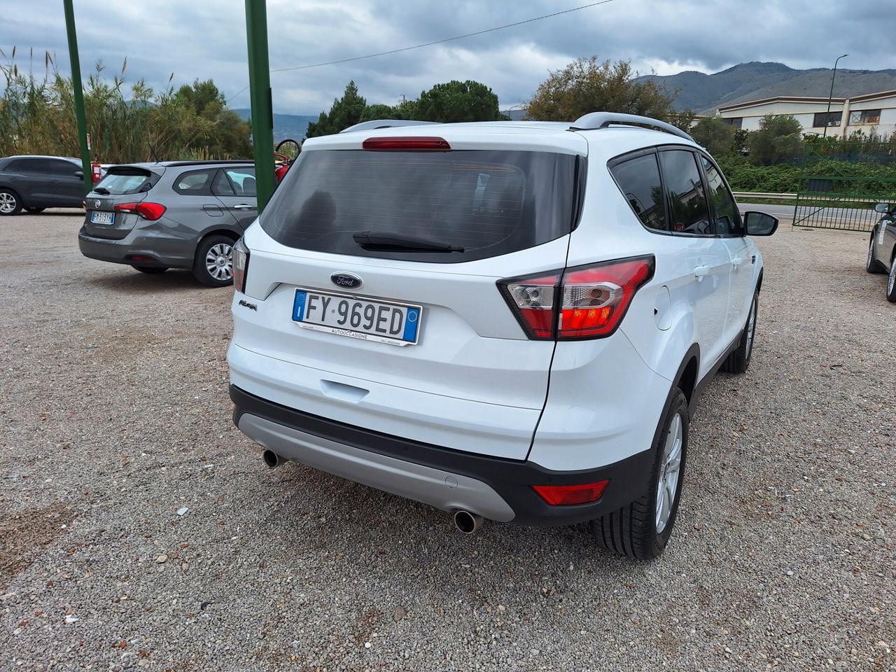 Ford Kuga 1.5 TDCI 120 CV S&S 2WD Business