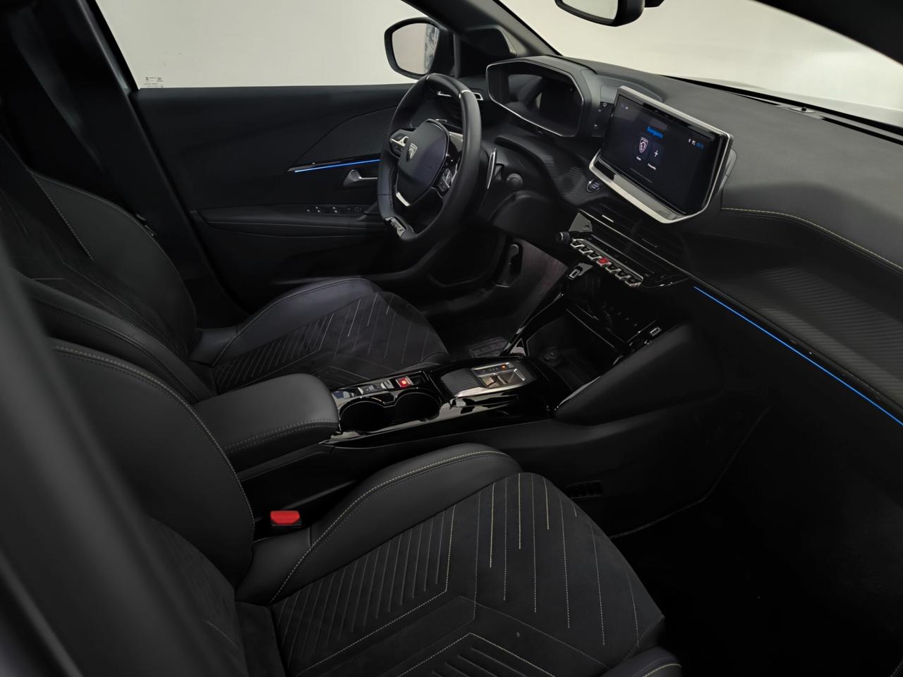Peugeot 208 Hybrid 145 e-DCS6 GT Exclusive