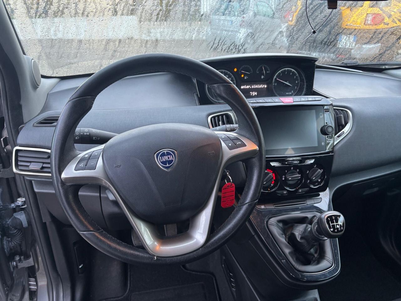 Lancia Ypsilon 1.0 FireFly 5 porte S&S Hybrid Gold