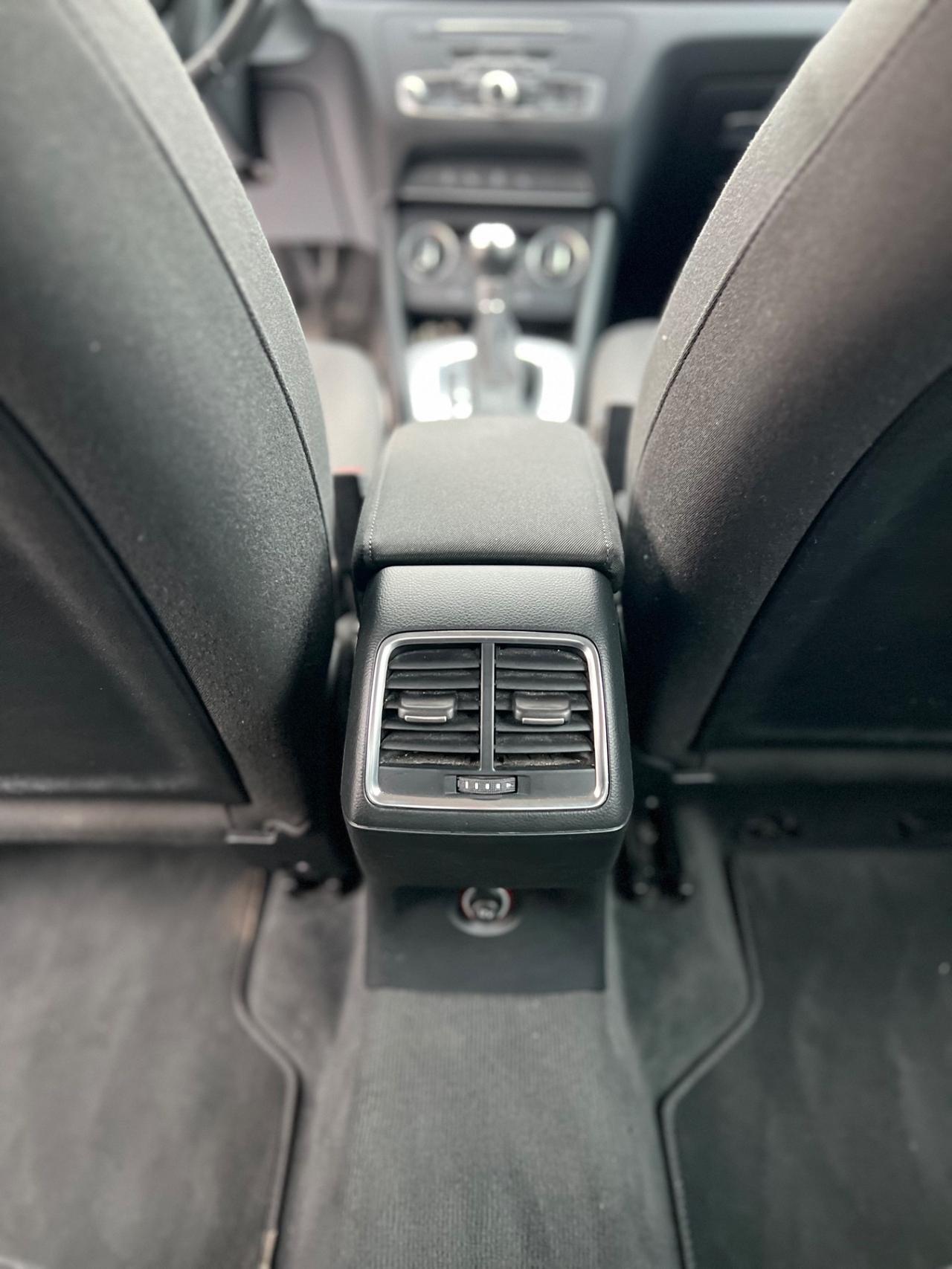 Audi Q3 2.0 TDI 150 CV quattro S tronic Sport
