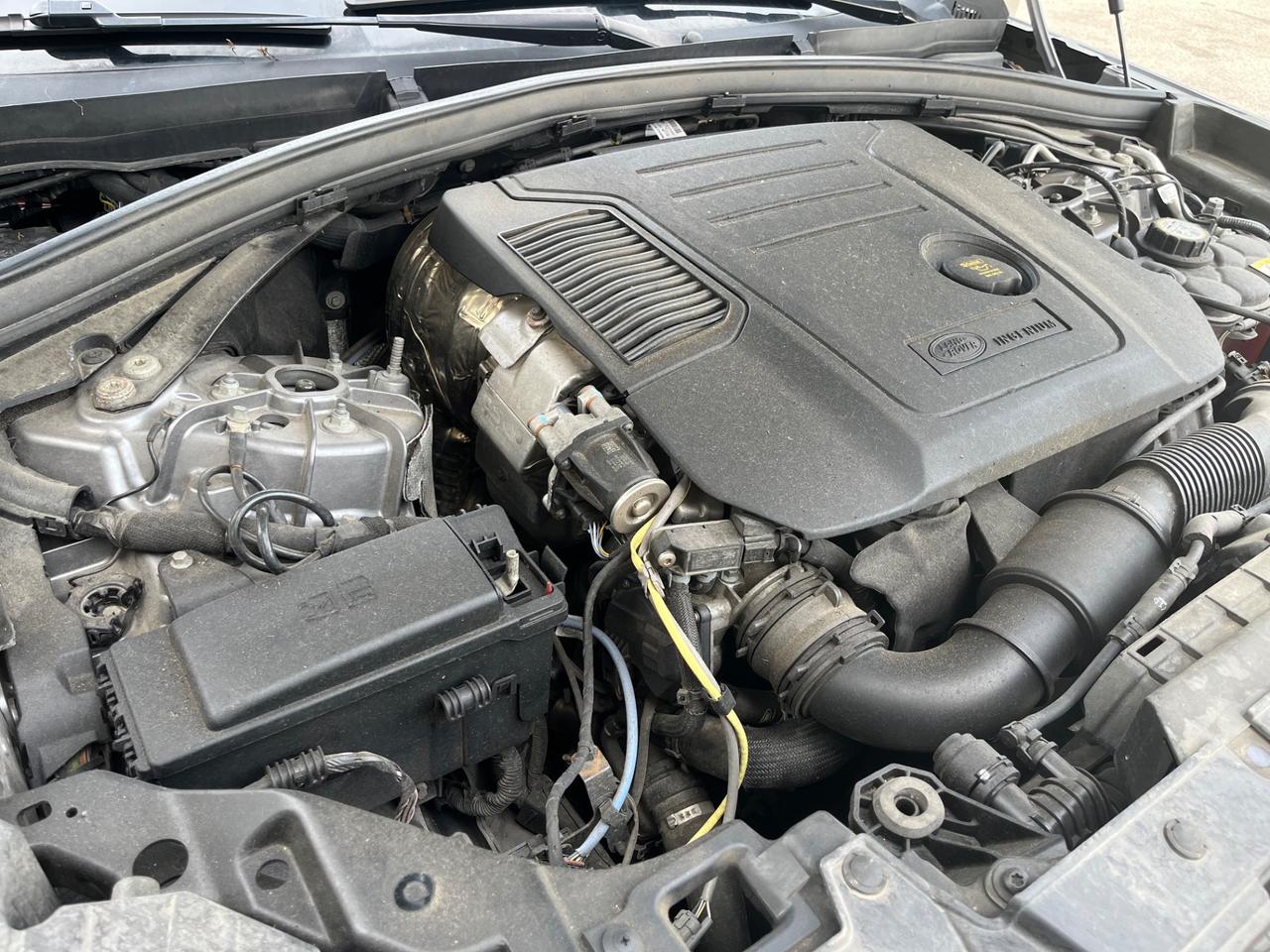Land Rover Defender 90 2.0 Si4 300 CV AWD Auto