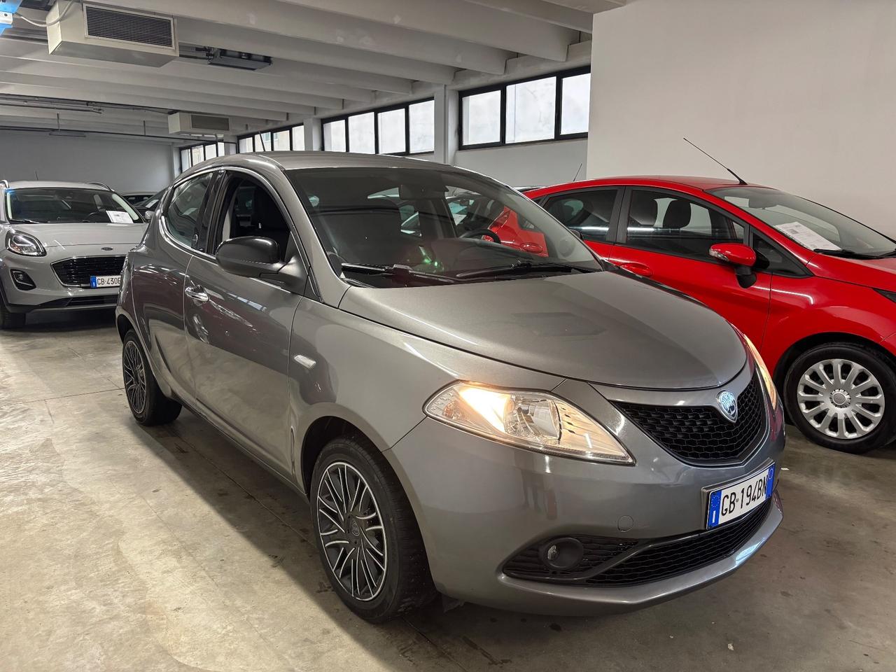Lancia Ypsilon 1.0 | HYBRID GOLD | OK NEOPATENTATI