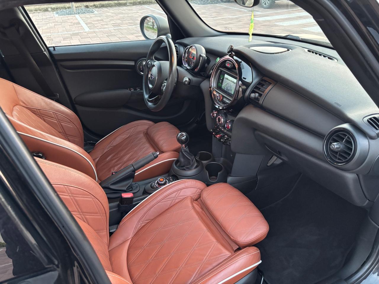 Mini 1.5 One Baker Street Con soli 48000km