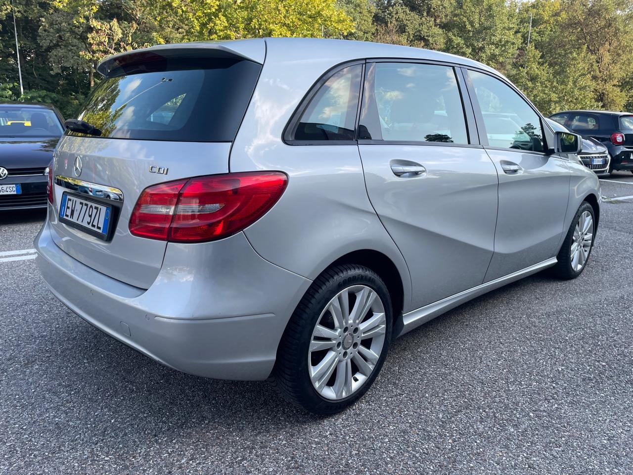 Mercedes-benz B 180 CDI Automatik*Navi*Retrocamera*