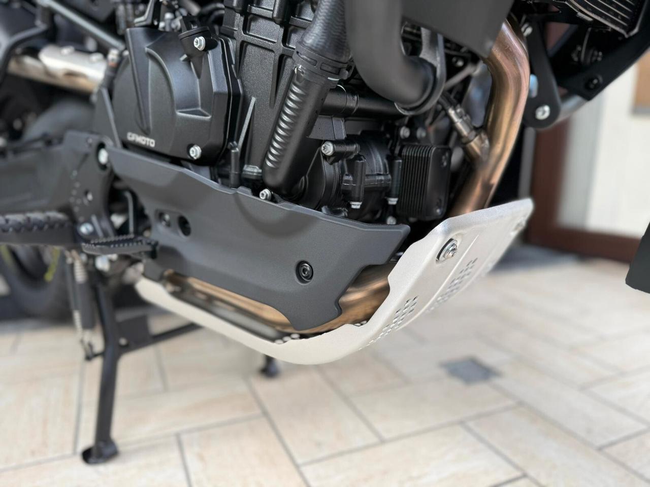 CF MOTO 800MT EXPLORE