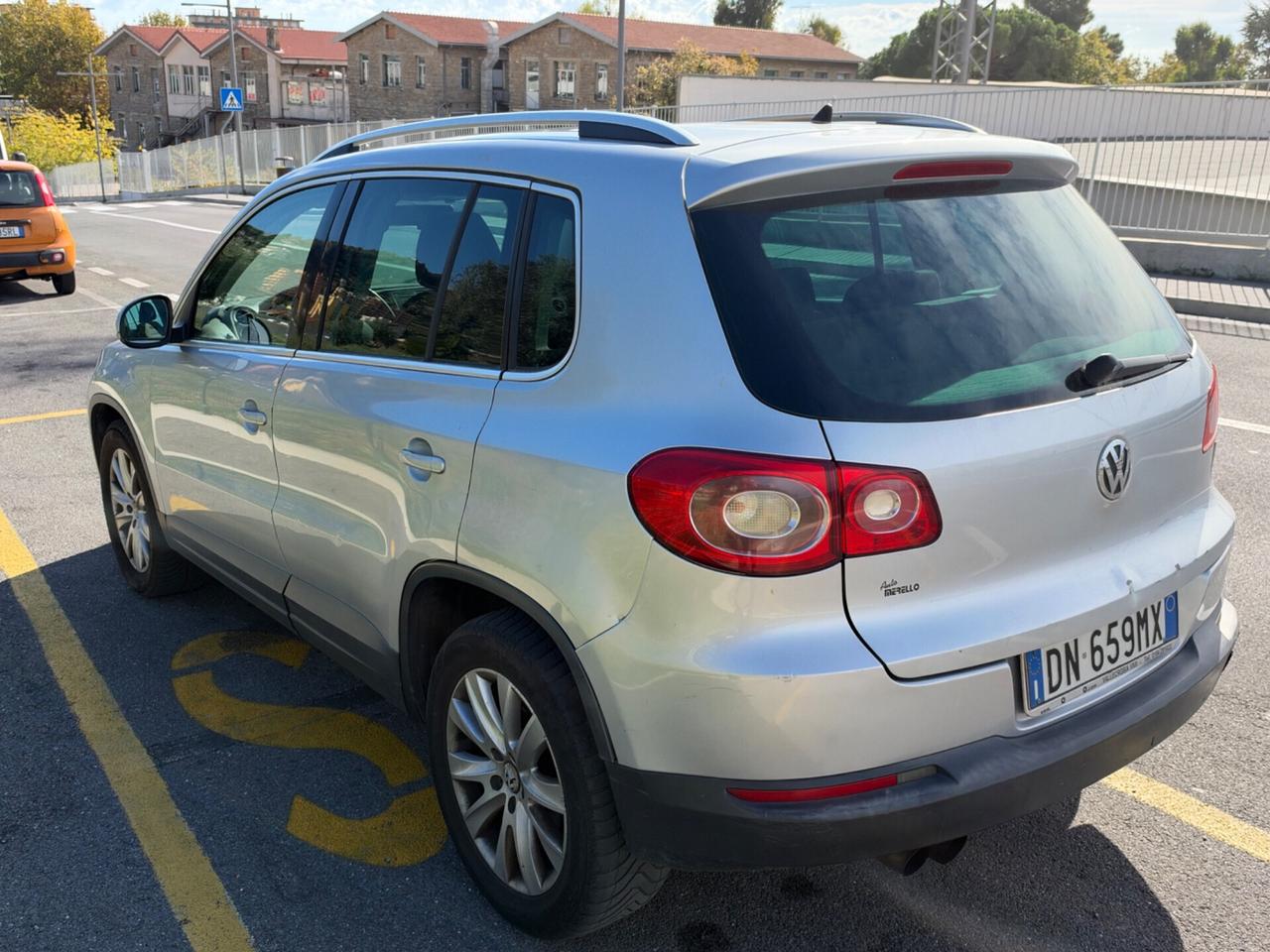 Volkswagen Tiguan 2.0 16V TDI DPF Sport & Style (18°)