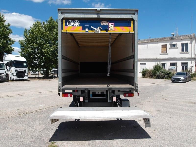 IVECO EUROCARGO 120 - 22 (Euro 6) 399.796 km