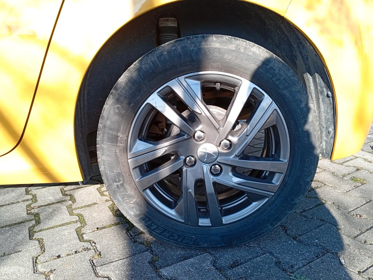 Peugeot 208 PureTech 75 Stop&Start 5 porte Active Pack