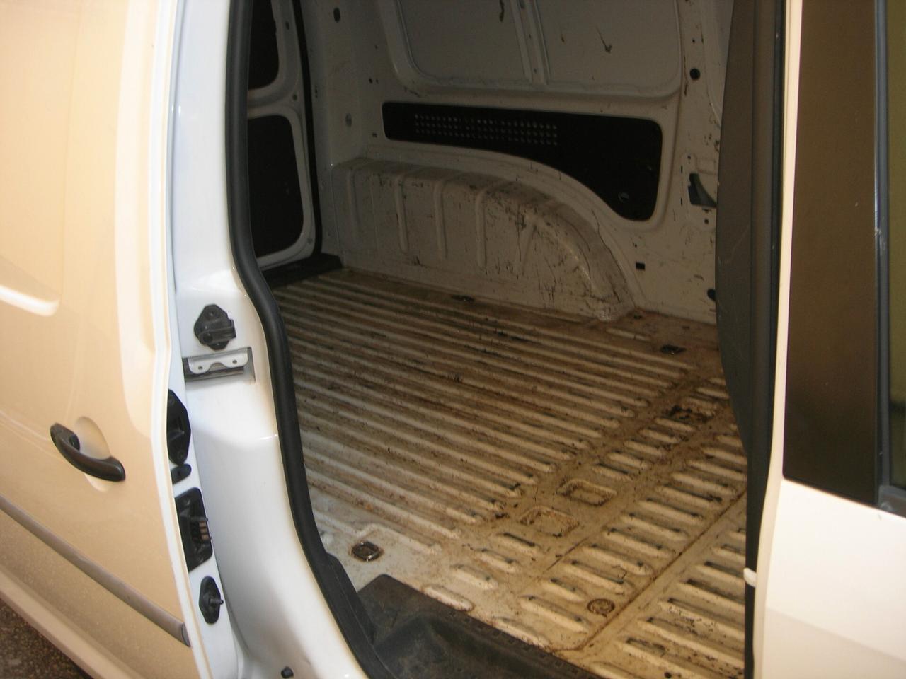 Volkswagen Caddy 2.0 TDI 102 CV Tech Maxi
