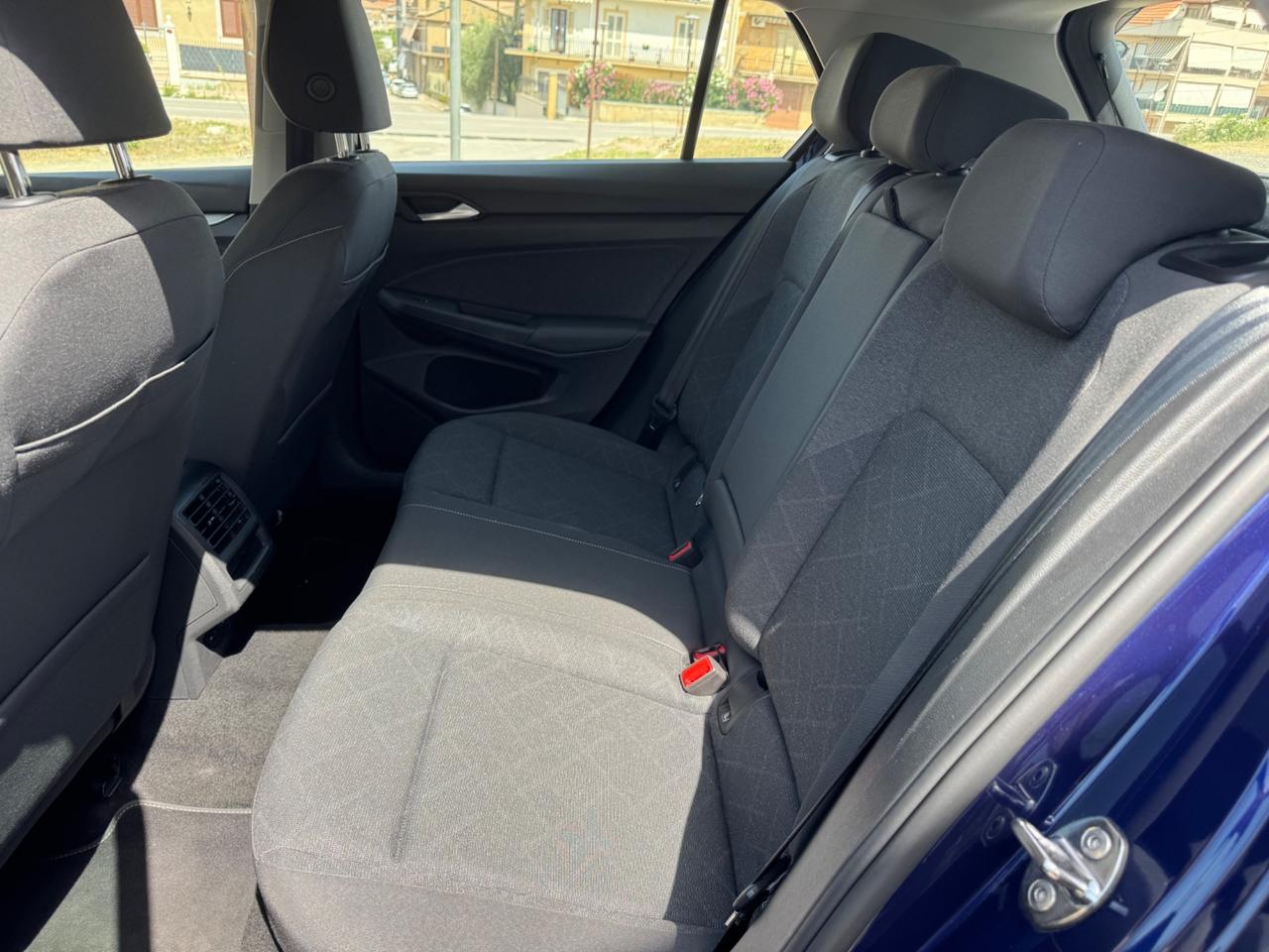 VOLKSWAGEN GOLF 8 2.0 TDI 115 CV NEO PATENTATI FULL IVA