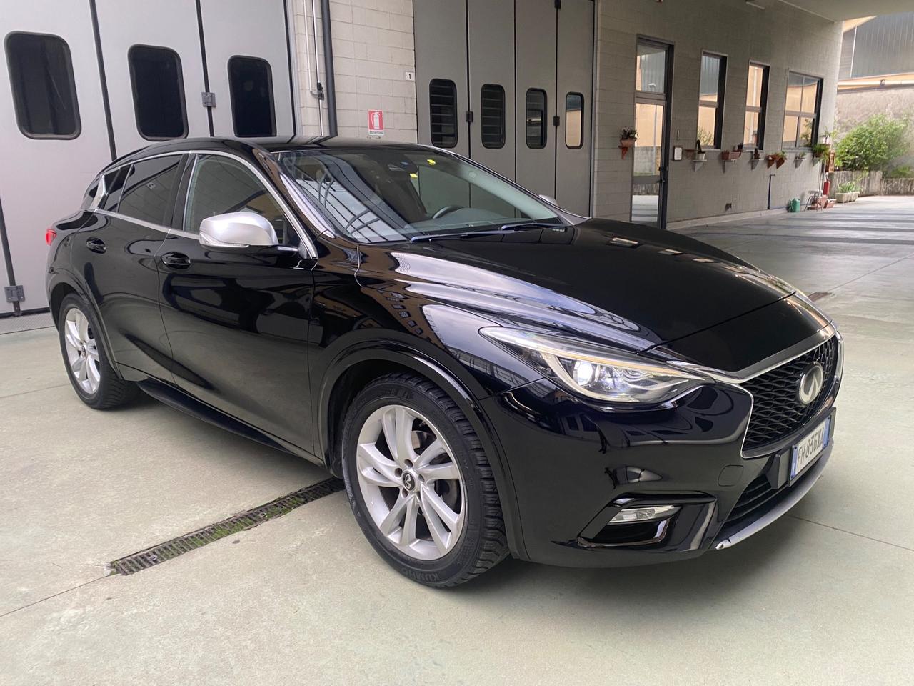 Infiniti Q30 1.5 diesel Premium Tech