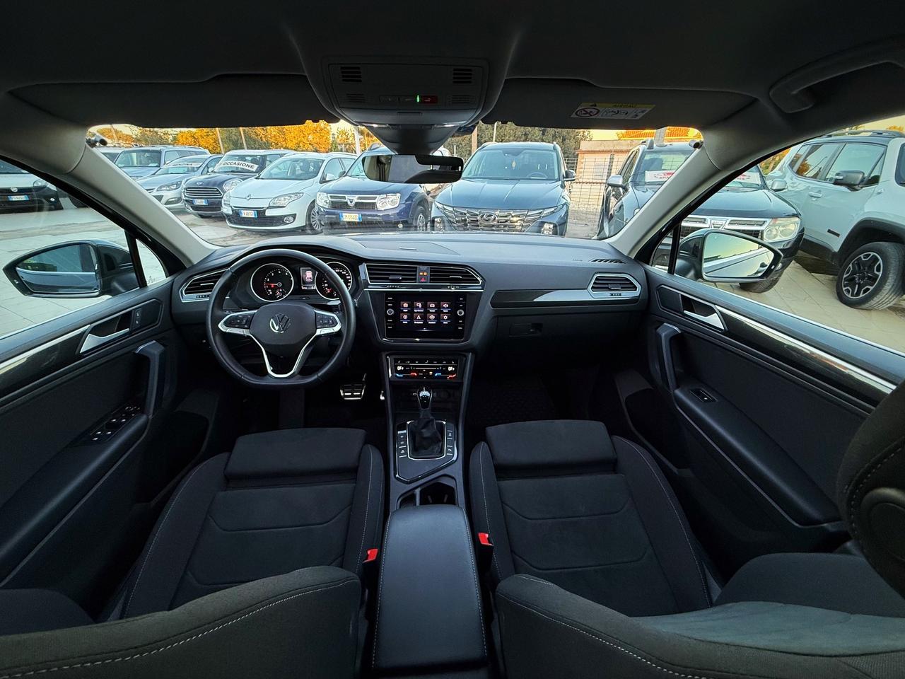 Volkswagen Tiguan 1.5 TSI 150 CV DSG ACT R-Line Garanzia 12 Mesi