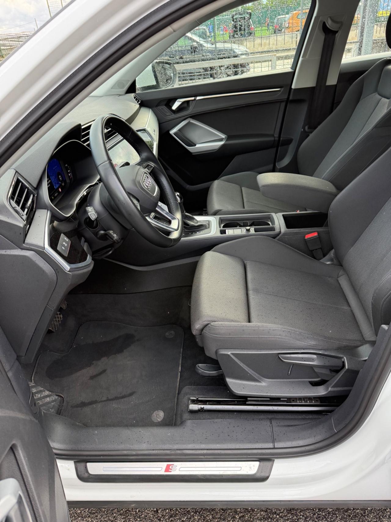 Audi Q3 35 TDI S tronic S line