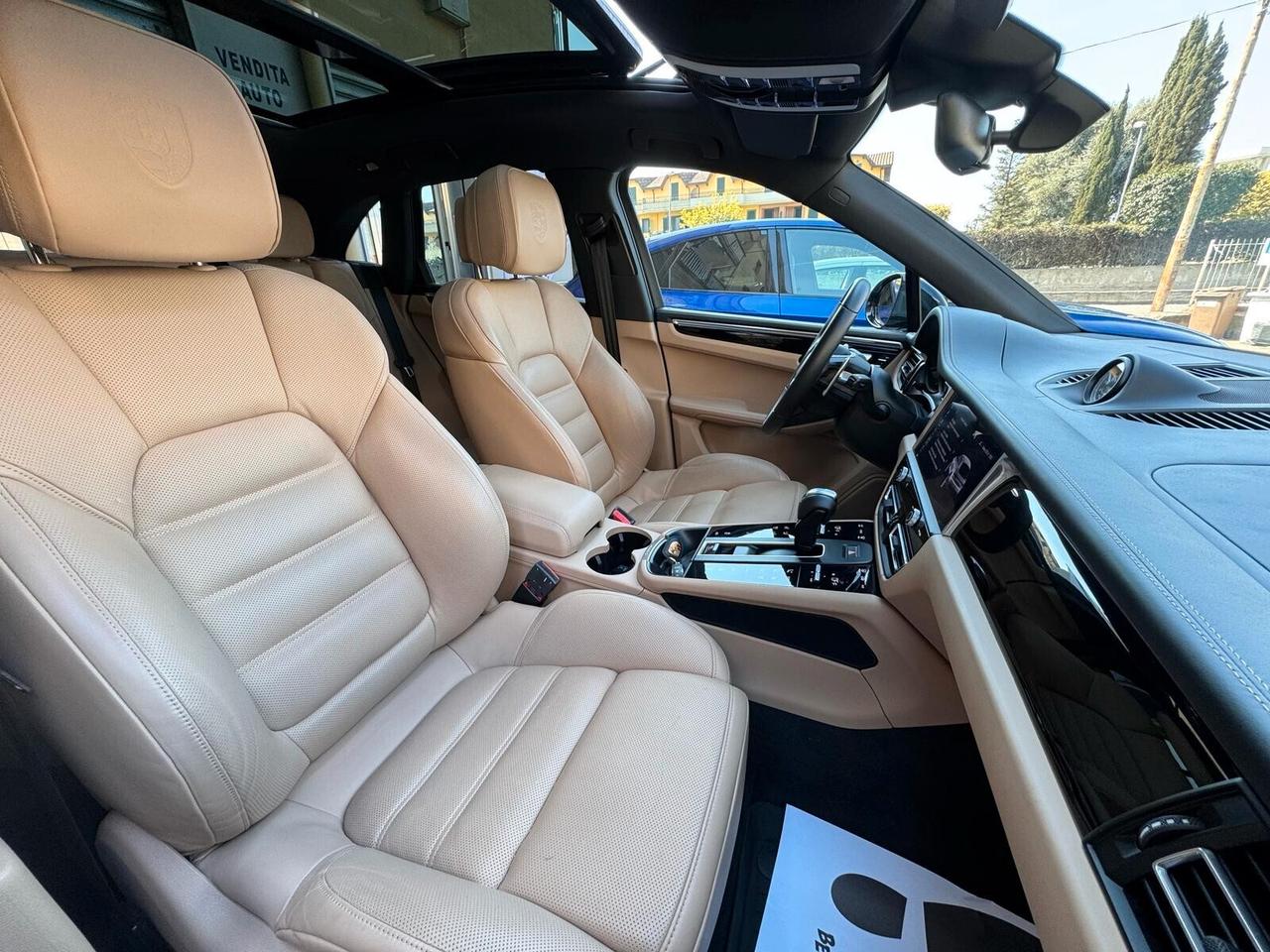 Porsche Macan 2.0 265 cv Black edition pelle totale full optional