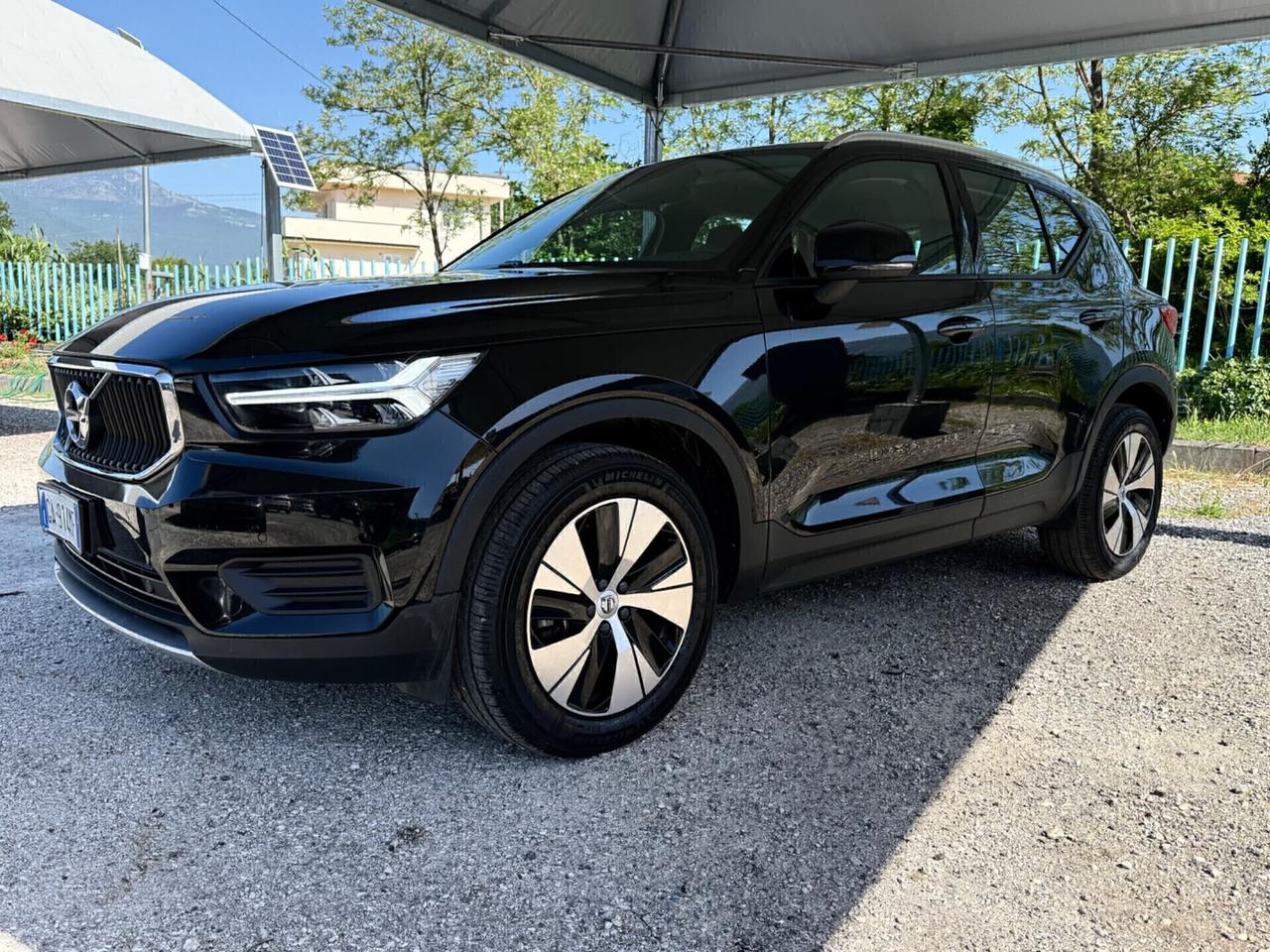 Volvo XC40 T3 *LED*CERCHI18*UNIPRO